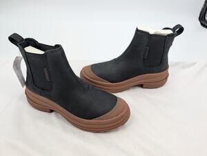 NWT Merrell Harper Pull On Waterproof Boot Black/Gum Women's 5.5 Hiking Camping